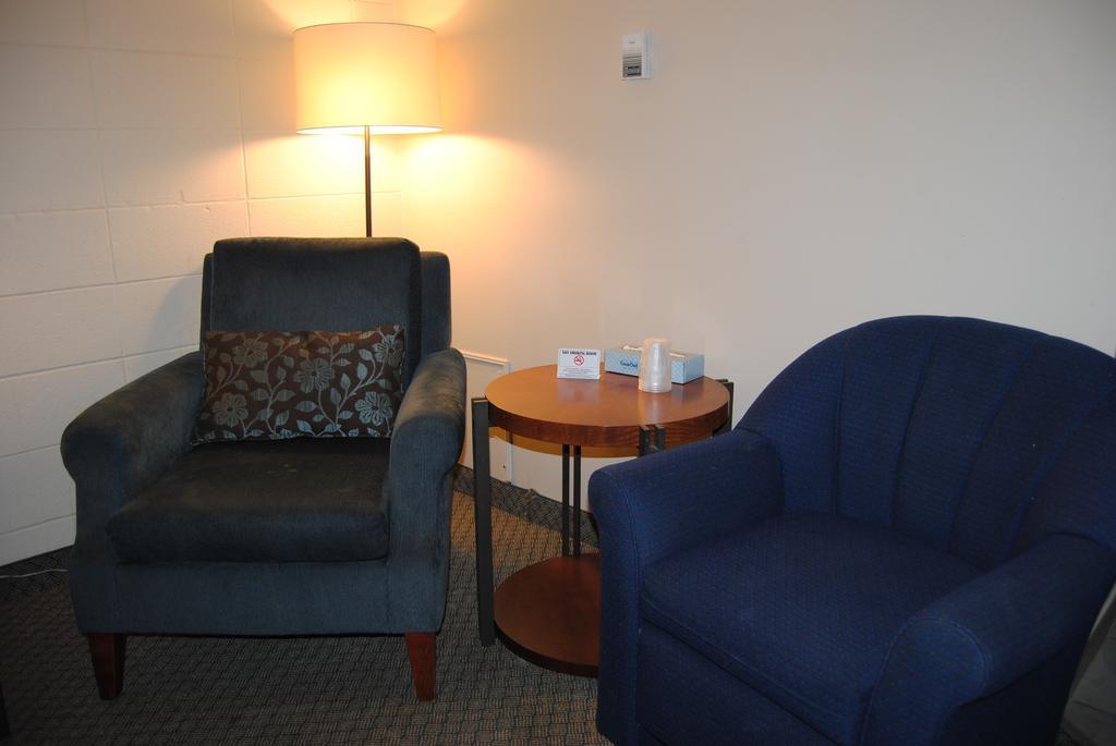 Derrick Motel Edmonton Zewnętrze zdjęcie