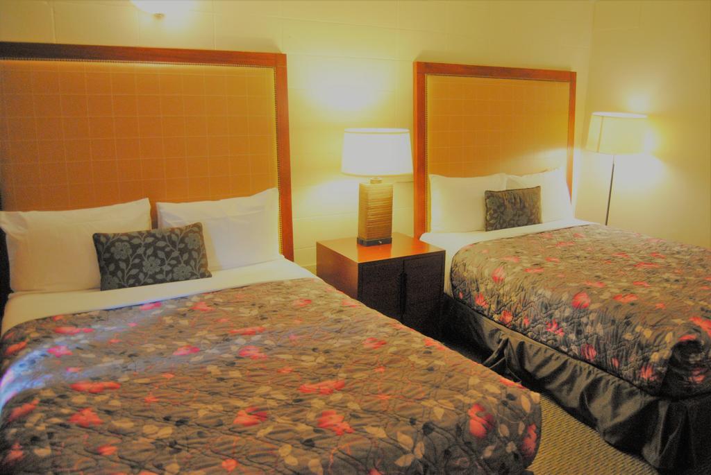 Derrick Motel Edmonton Zewnętrze zdjęcie