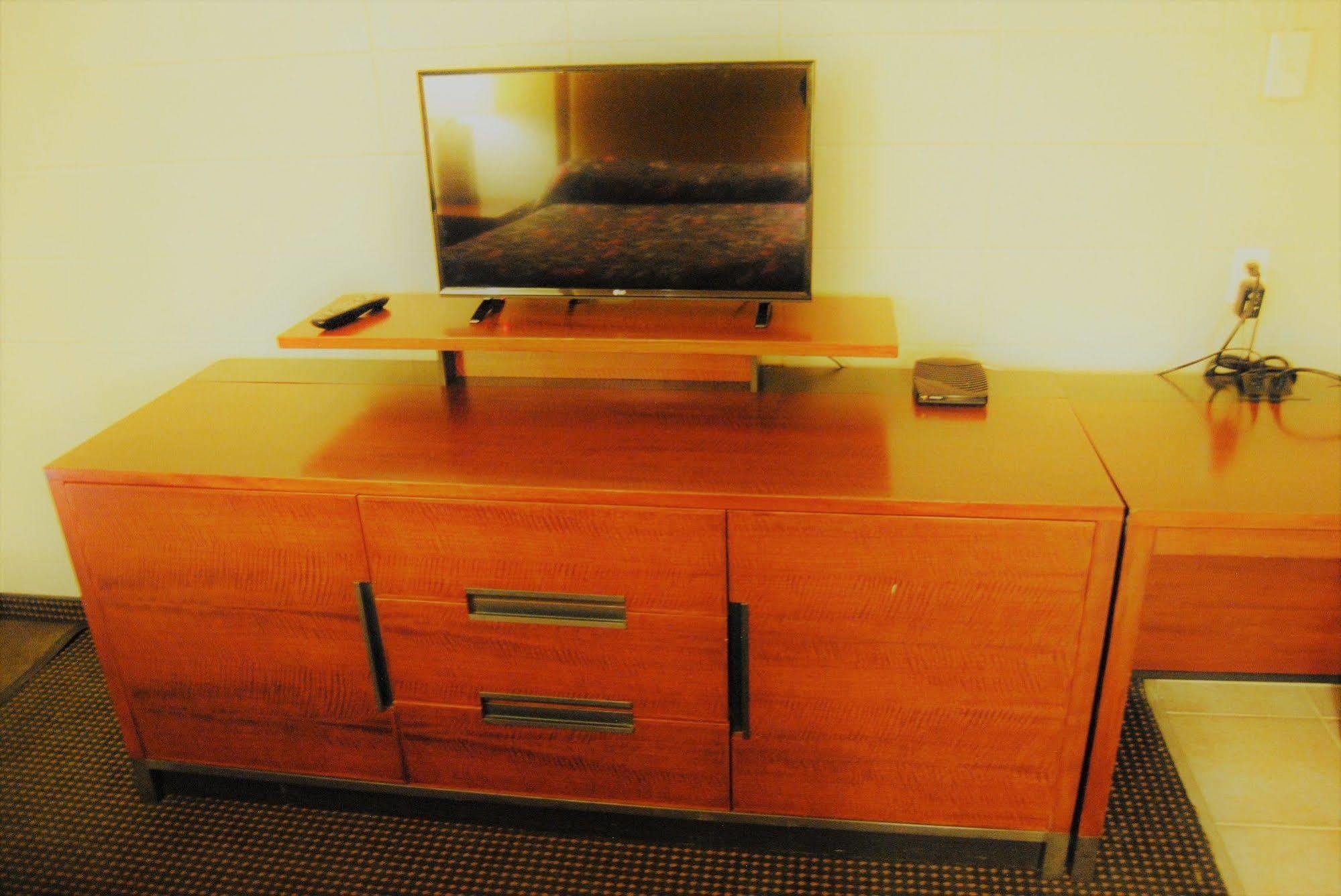 Derrick Motel Edmonton Zewnętrze zdjęcie